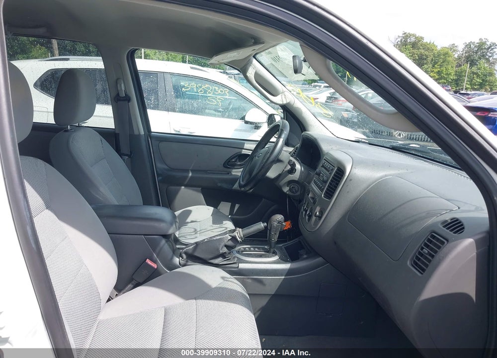 2005 FORD ESCAPE XLT VIN: 1FMYU03175KB08862