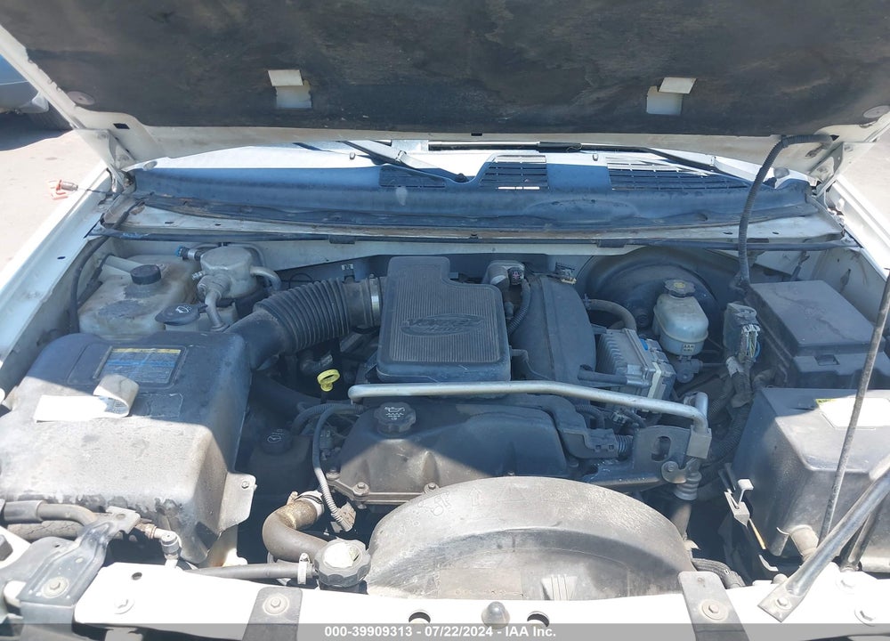2004 GMC ENVOY XL SLE VIN: 1GKES16S346188230