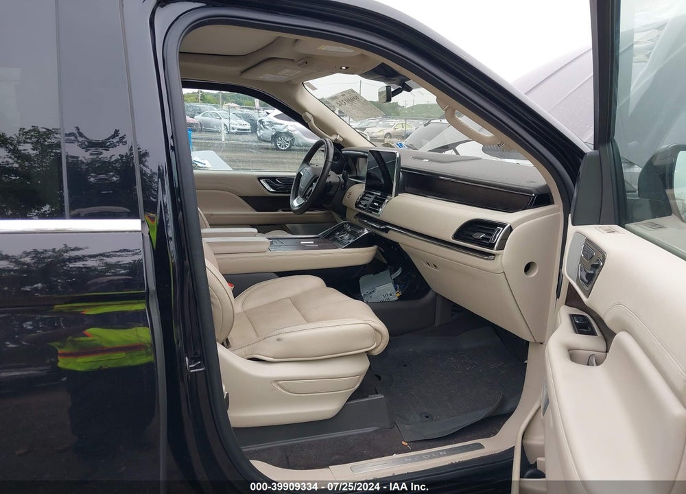 2019 LINCOLN NAVIGATOR RESERVE VIN: 5LMJJ2LT8KEL14108