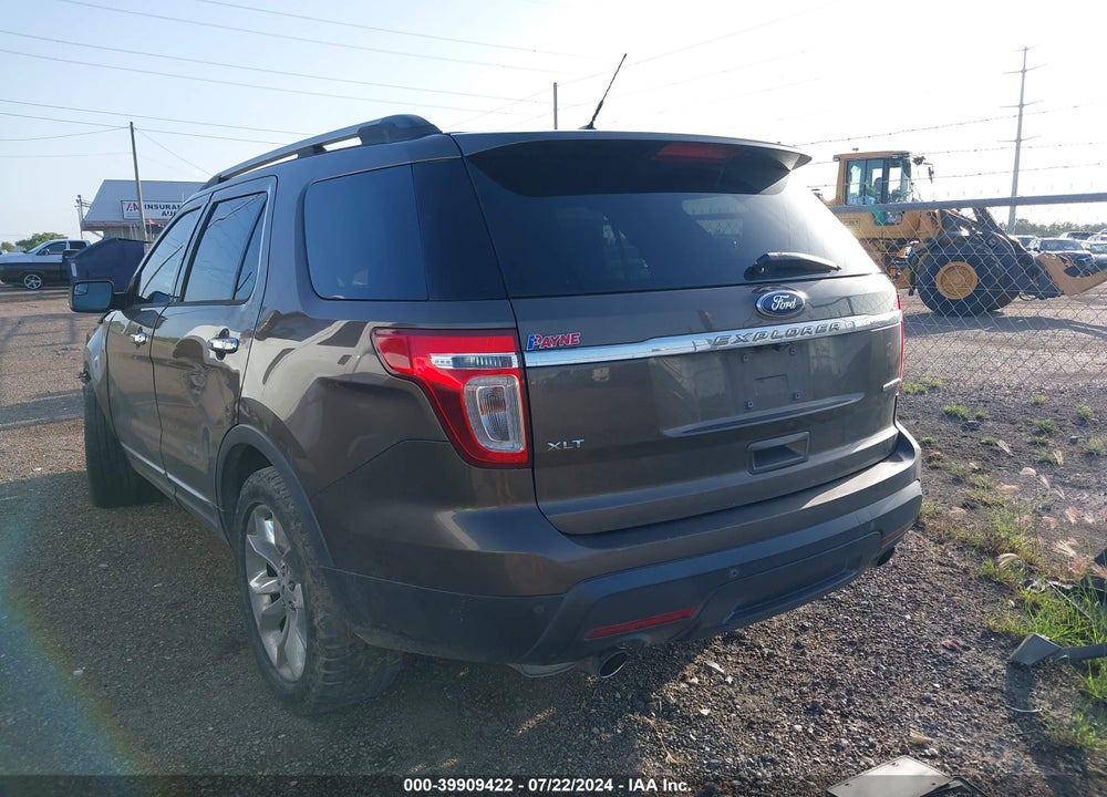 2015 FORD EXPLORER XLT VIN: 1FM5K7D86FGB18168