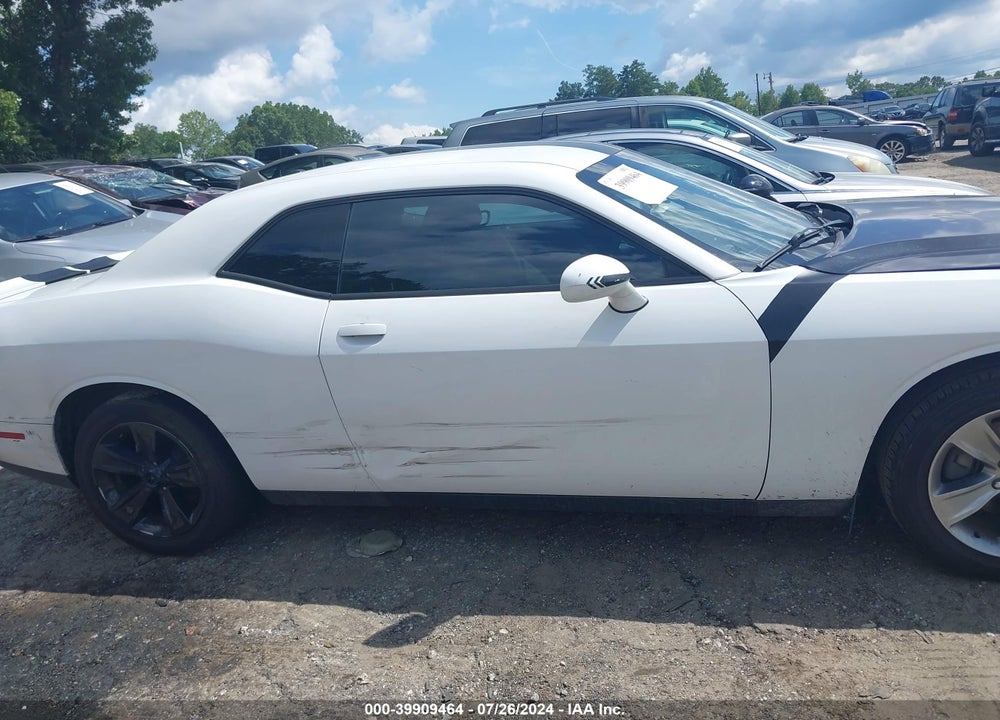 2019 DODGE CHALLENGER SXT VIN: 2C3CDZAG7KH565379