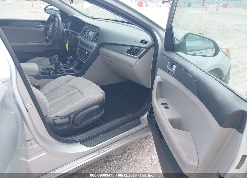 2017 HYUNDAI SONATA VIN: 5NPE24AF4HH476258