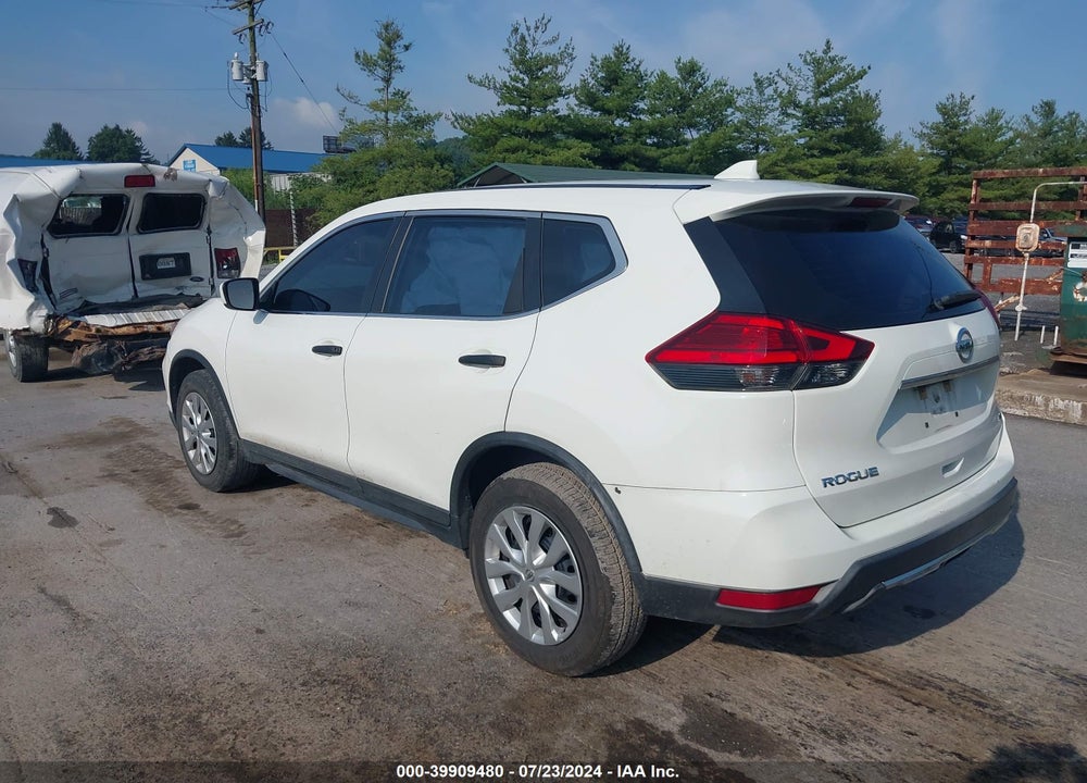 2017 NISSAN ROGUE S VIN: KNMAT2MVXHP536731
