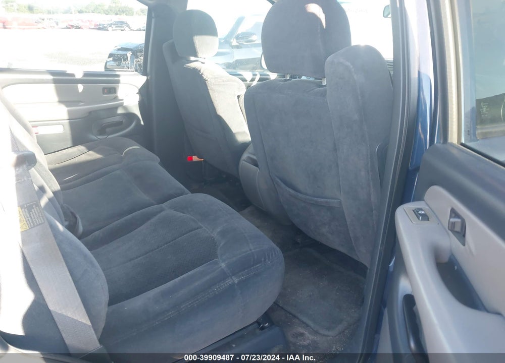 2002 CHEVROLET TAHOE LS VIN: 1GNEC13Z42R121293