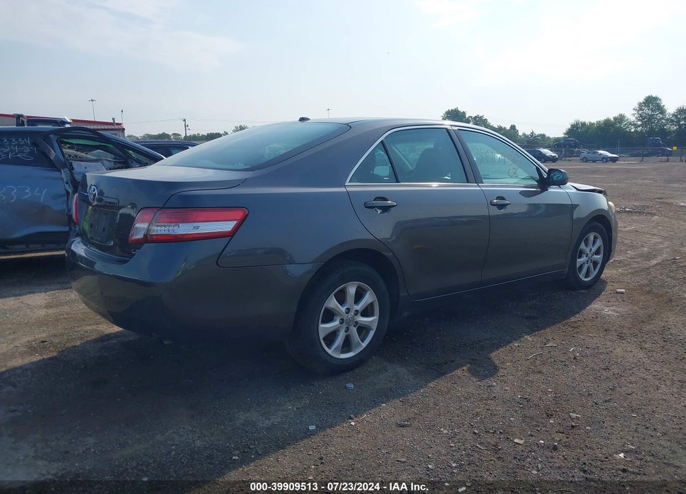 2010 TOYOTA CAMRY LE VIN: 4T4BF3EK5AR084573