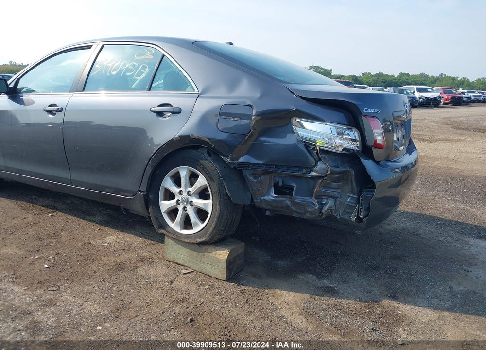 2010 TOYOTA CAMRY LE VIN: 4T4BF3EK5AR084573