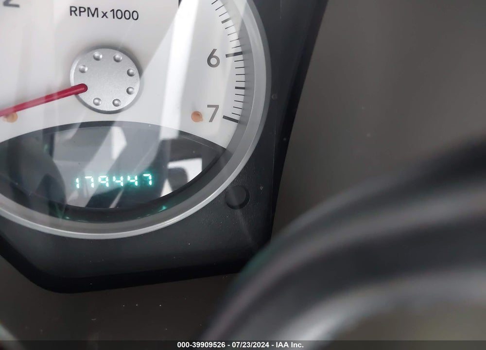 2008 DODGE DURANGO SLT VIN: 1D8HD48N98F118444
