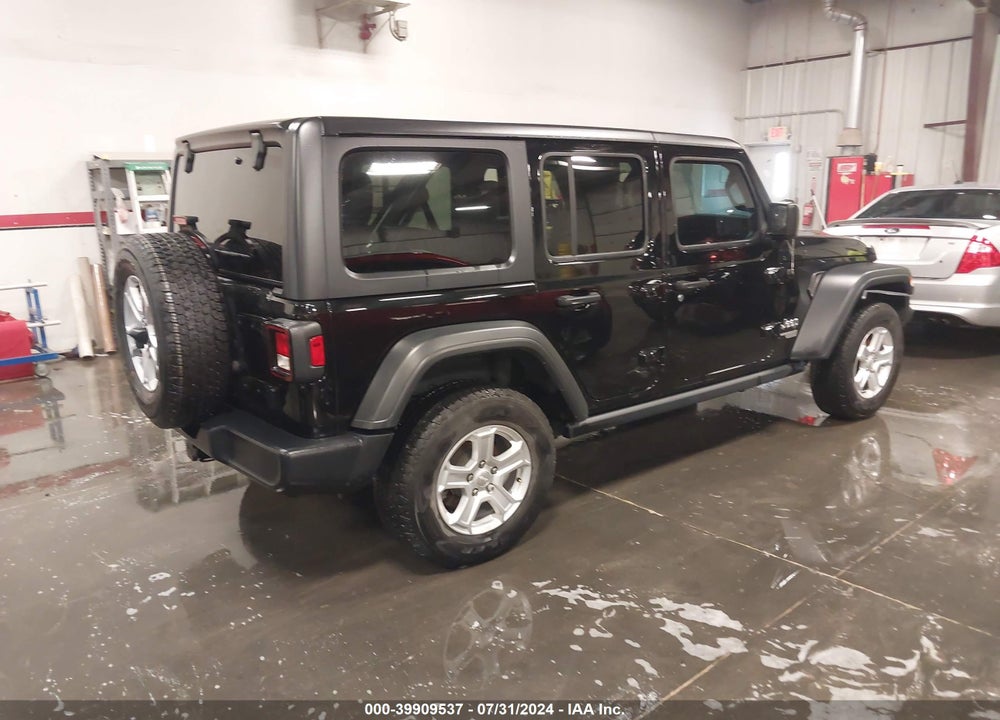 2019 JEEP WRANGLER UNLIMITED SPORT S 4X4 VIN: 1C4HJXDG3KW540023