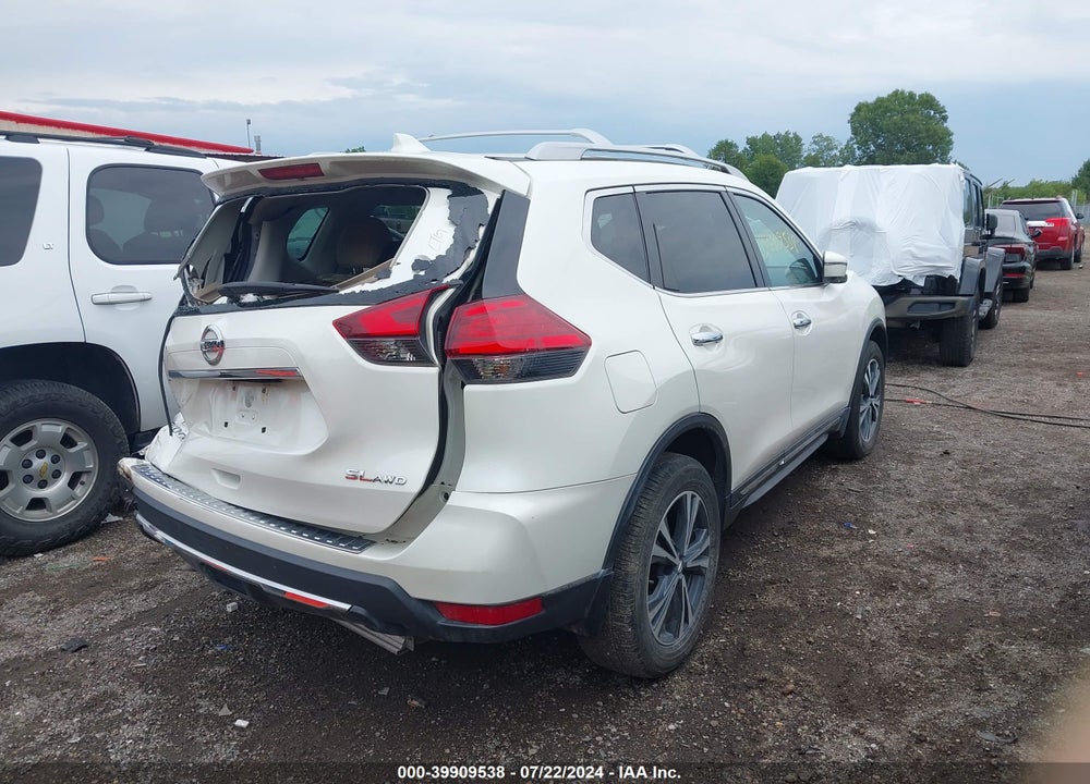 2017 NISSAN ROGUE SL VIN: 5N1AT2MVXHC872804