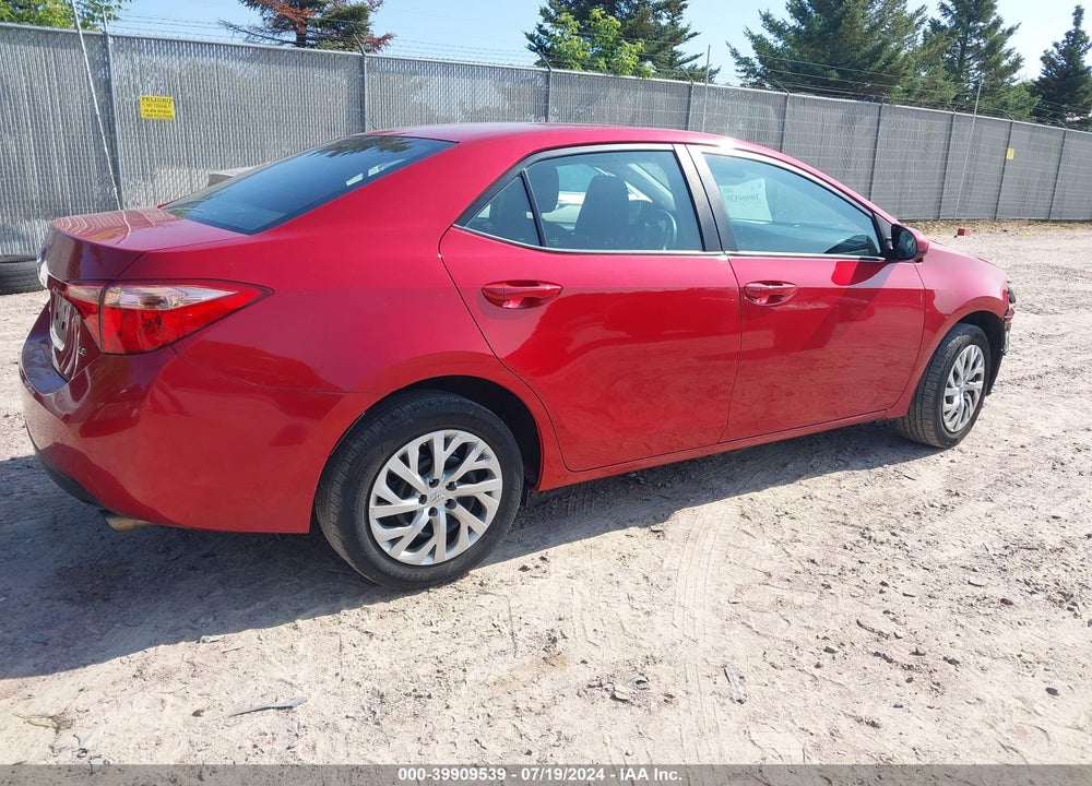 2018 TOYOTA COROLLA LE VIN: 2T1BURHE3JC091306