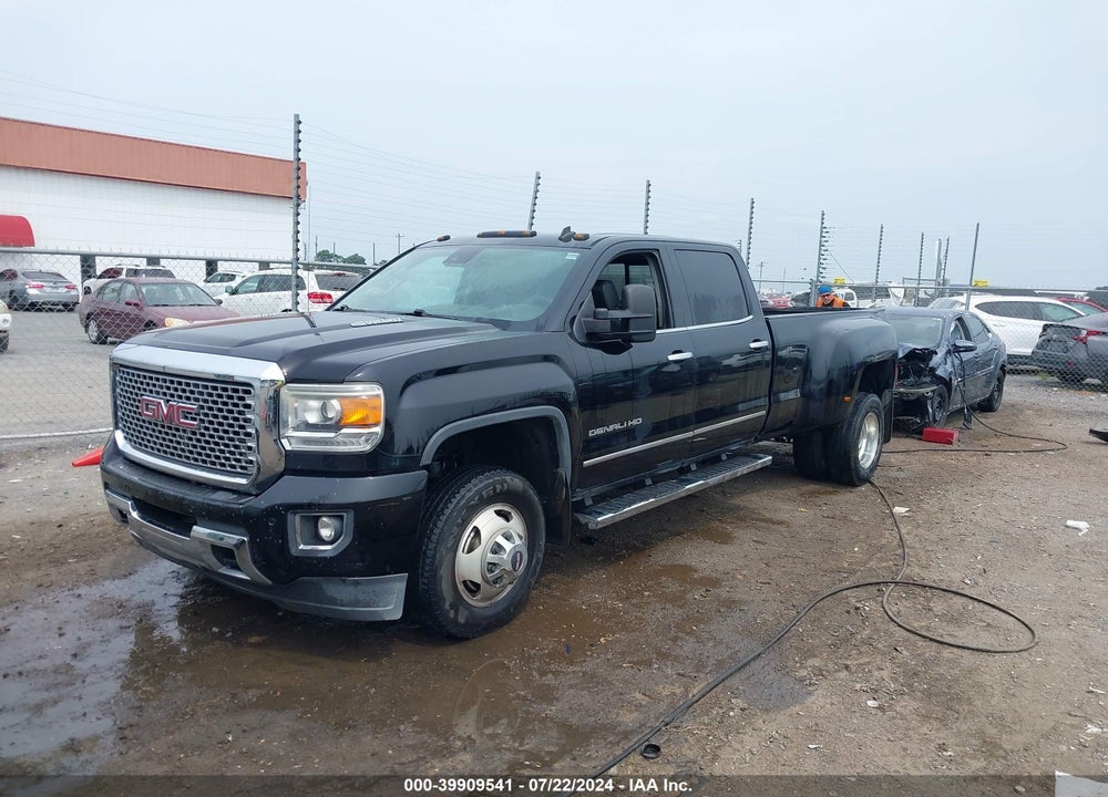 2015 GMC SIERRA 3500HD DENALI VIN: 1GT424E82FF185546