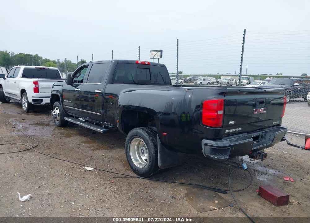 2015 GMC SIERRA 3500HD DENALI VIN: 1GT424E82FF185546