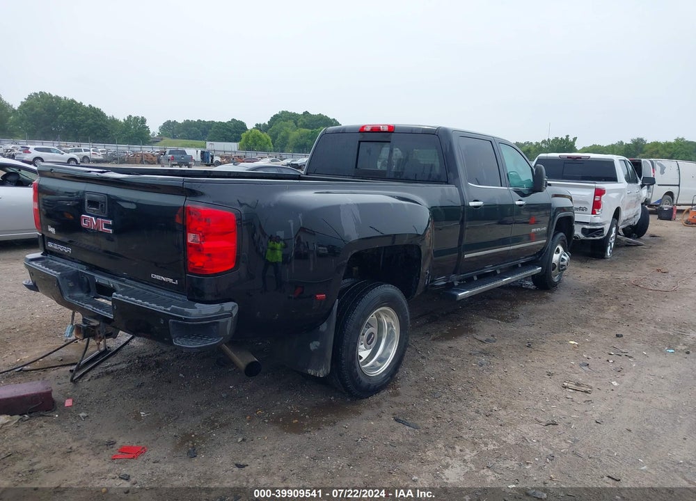2015 GMC SIERRA 3500HD DENALI VIN: 1GT424E82FF185546