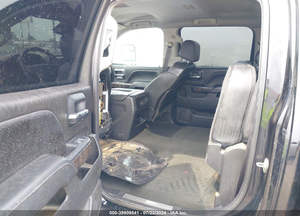 2015 GMC SIERRA 3500HD DENALI VIN: 1GT424E82FF185546