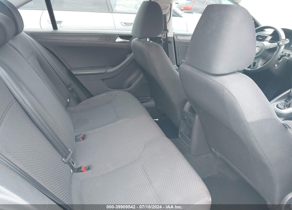 2013 VOLKSWAGEN JETTA VIN: 3VW2K7AJ7DM293253
