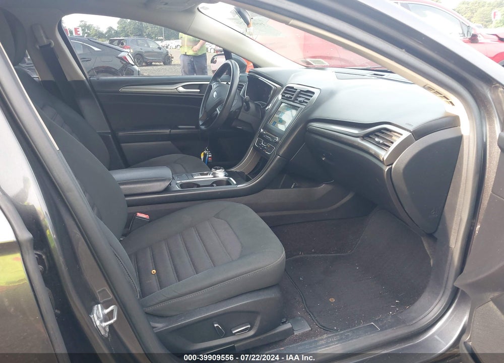 2017 FORD FUSION SE VIN: 3FA6P0HD1HR174335