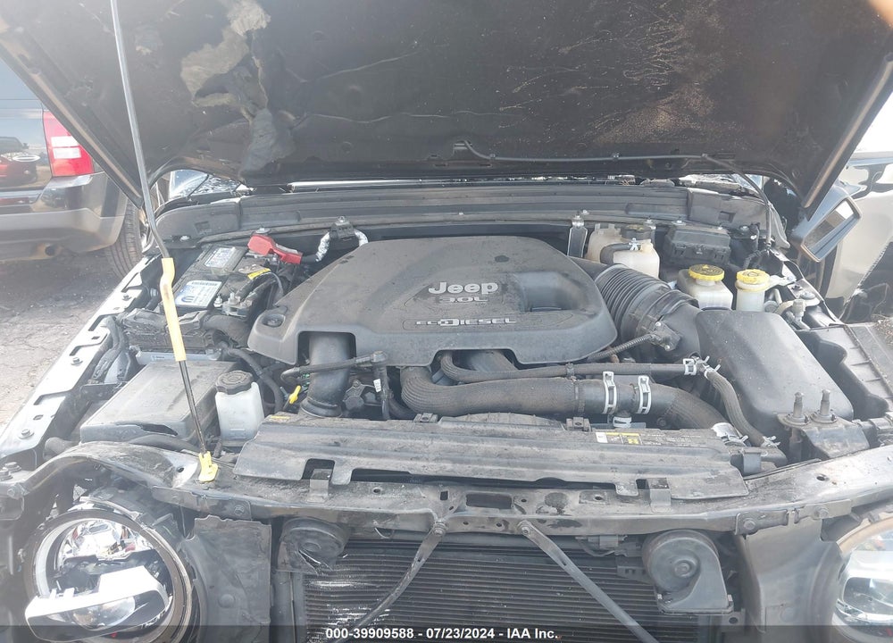 2020 JEEP WRANGLER UNLIMITED SAHARA 4X4 VIN: 1C4HJXEM8LW323444