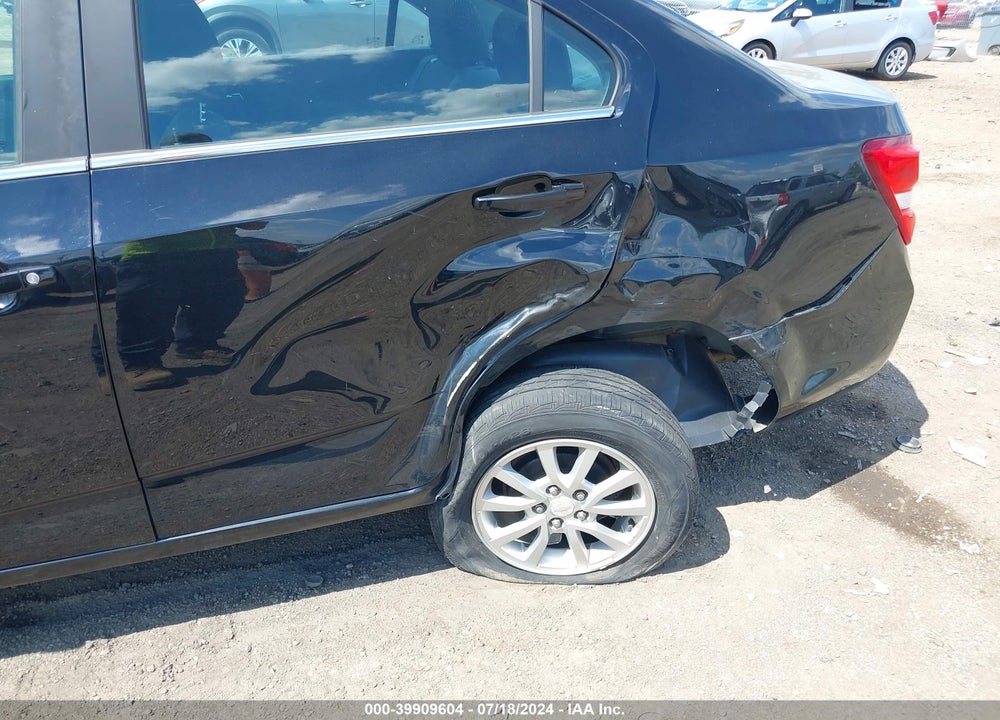 2018 CHEVROLET SONIC LT AUTO VIN: 1G1JD5SH6J4109686