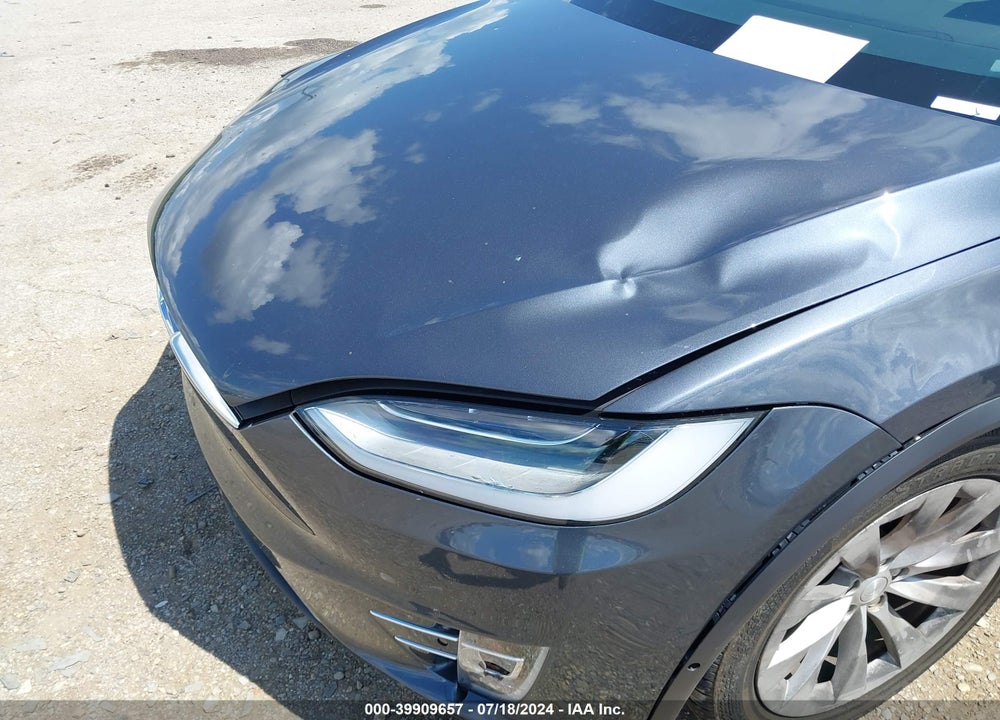 2016 TESLA MODEL X 60D/P100D/P90D VIN: 5YJXCAE44GFS00270