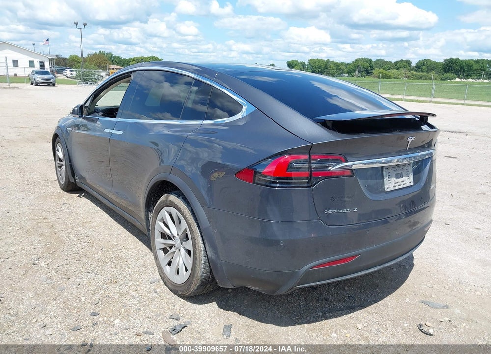 2016 TESLA MODEL X 60D/P100D/P90D VIN: 5YJXCAE44GFS00270