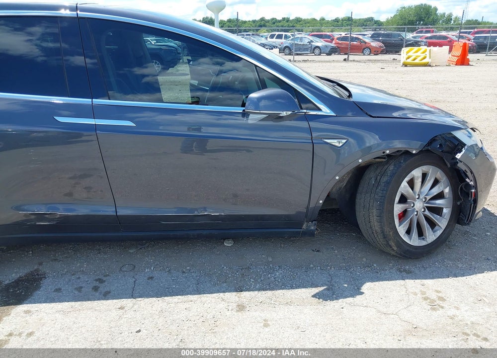 2016 TESLA MODEL X 60D/P100D/P90D VIN: 5YJXCAE44GFS00270