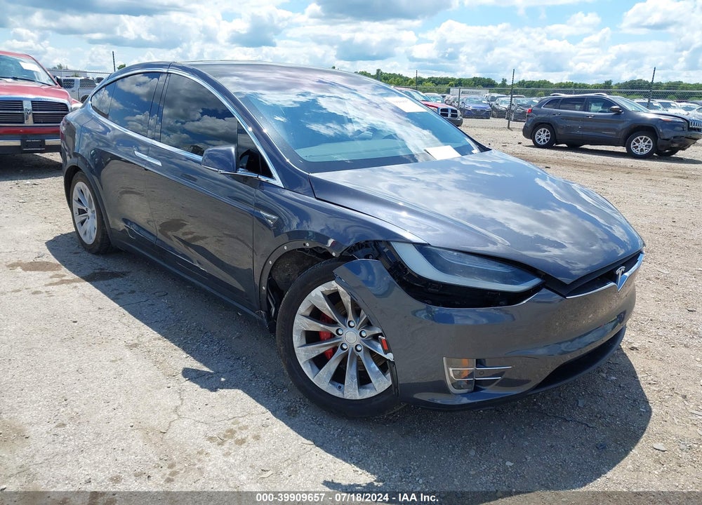2016 TESLA MODEL X 60D/P100D/P90D VIN: 5YJXCAE44GFS00270