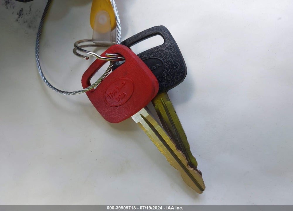 1998 TOYOTA RAV4 VIN: JT3HP10V4W7080472