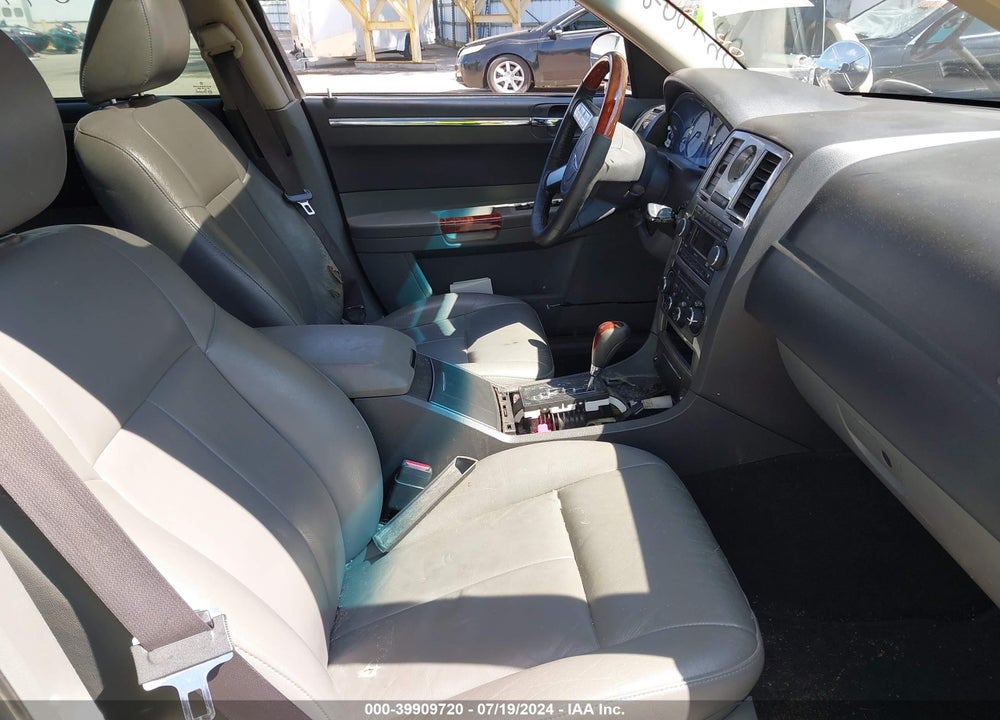 2005 CHRYSLER 300 TOURING VIN: 2C3JA53G15H139245