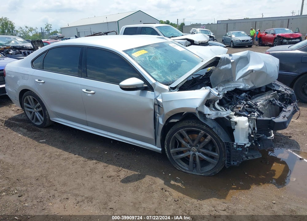2018 VOLKSWAGEN PASSAT 2.0T R-LINE/2.0T S VIN: 1VWAA7A32JC048874