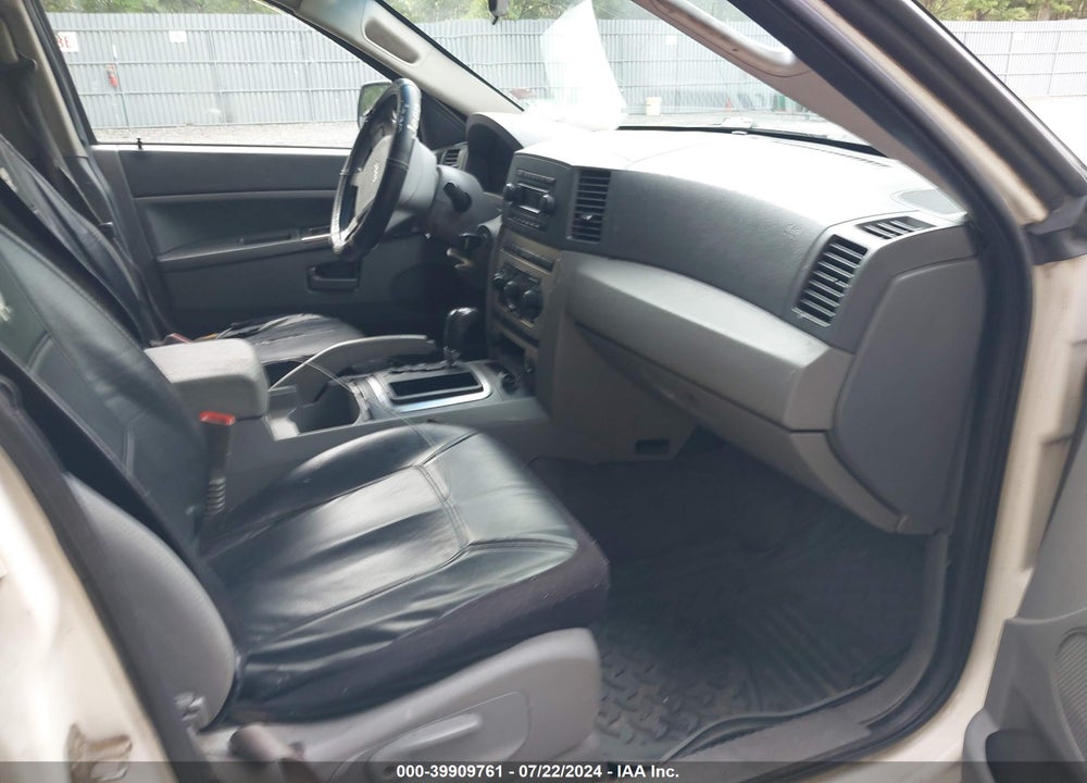 2005 JEEP GRAND CHEROKEE VIN: 1J4GR48K55C563871