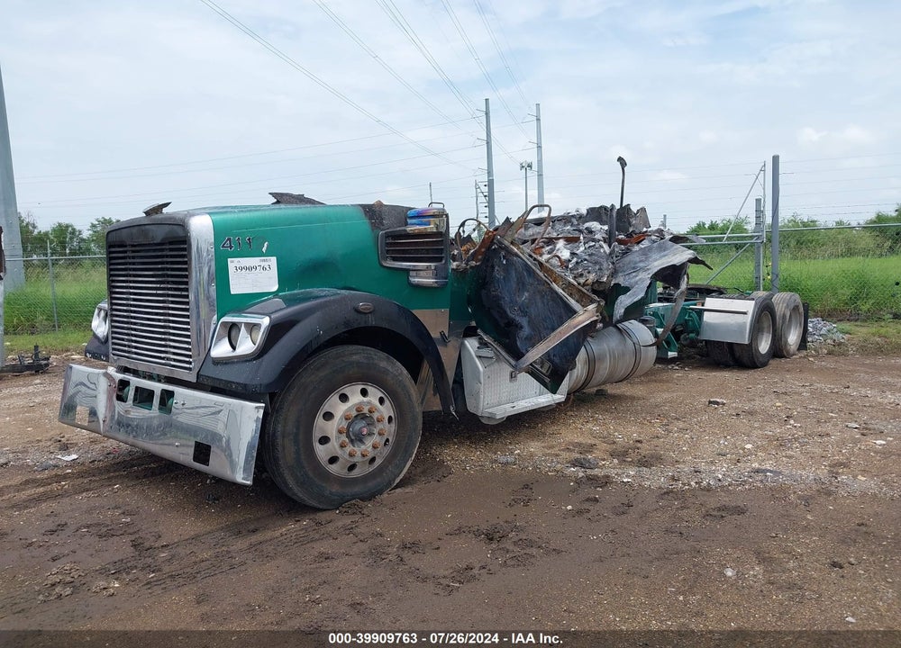 2013 FREIGHTLINER 122SD VIN: 3AKJGNDRXDDFB9261