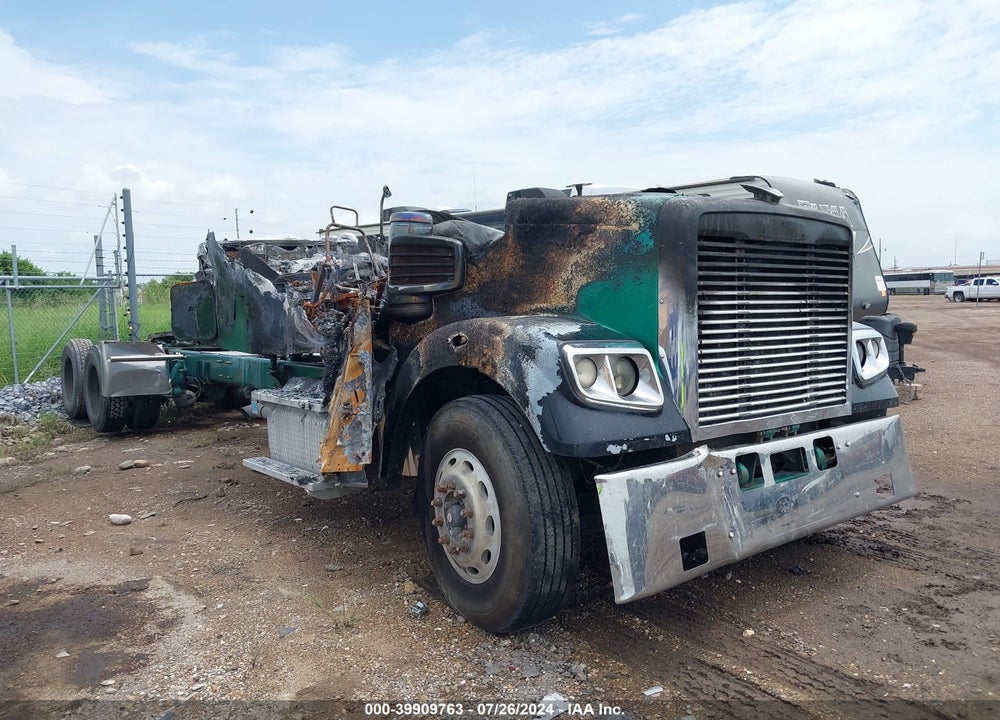 2013 FREIGHTLINER 122SD VIN: 3AKJGNDRXDDFB9261