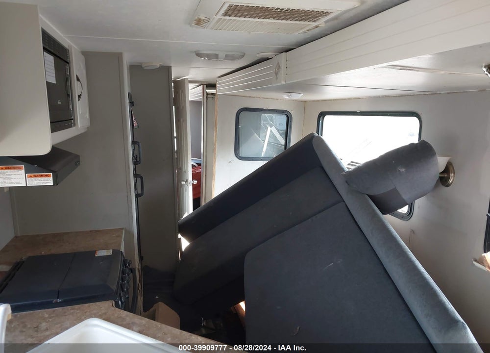 2010 KEYSTONE TRAVEL TRAILER VIN: 4YDT30321A3103300