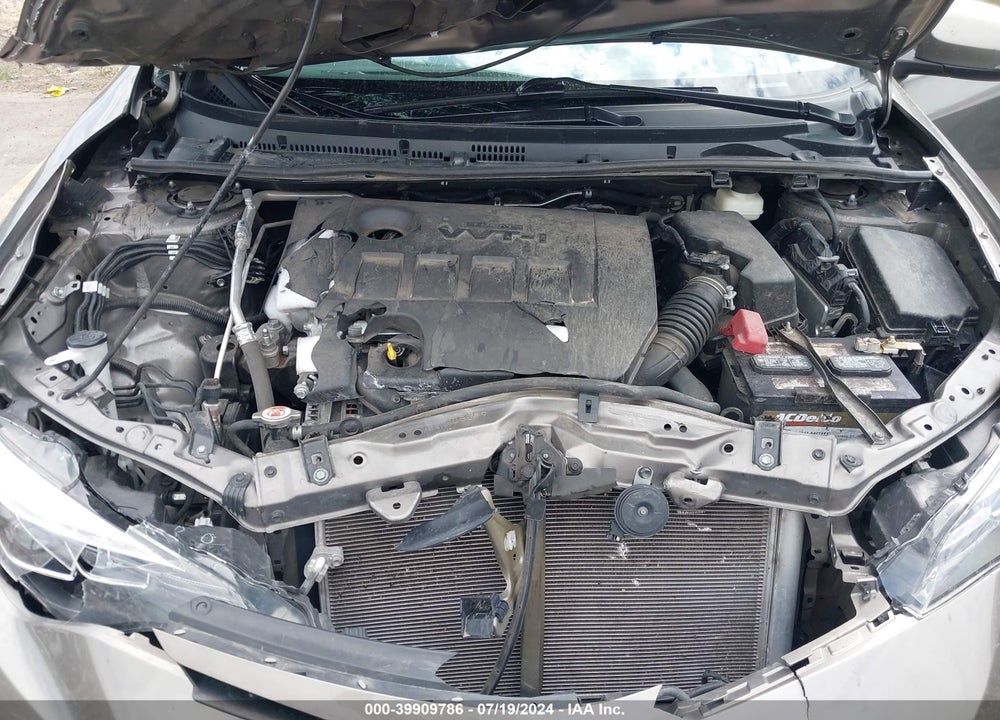 2018 TOYOTA COROLLA SE VIN: 5YFBURHE2JP780947