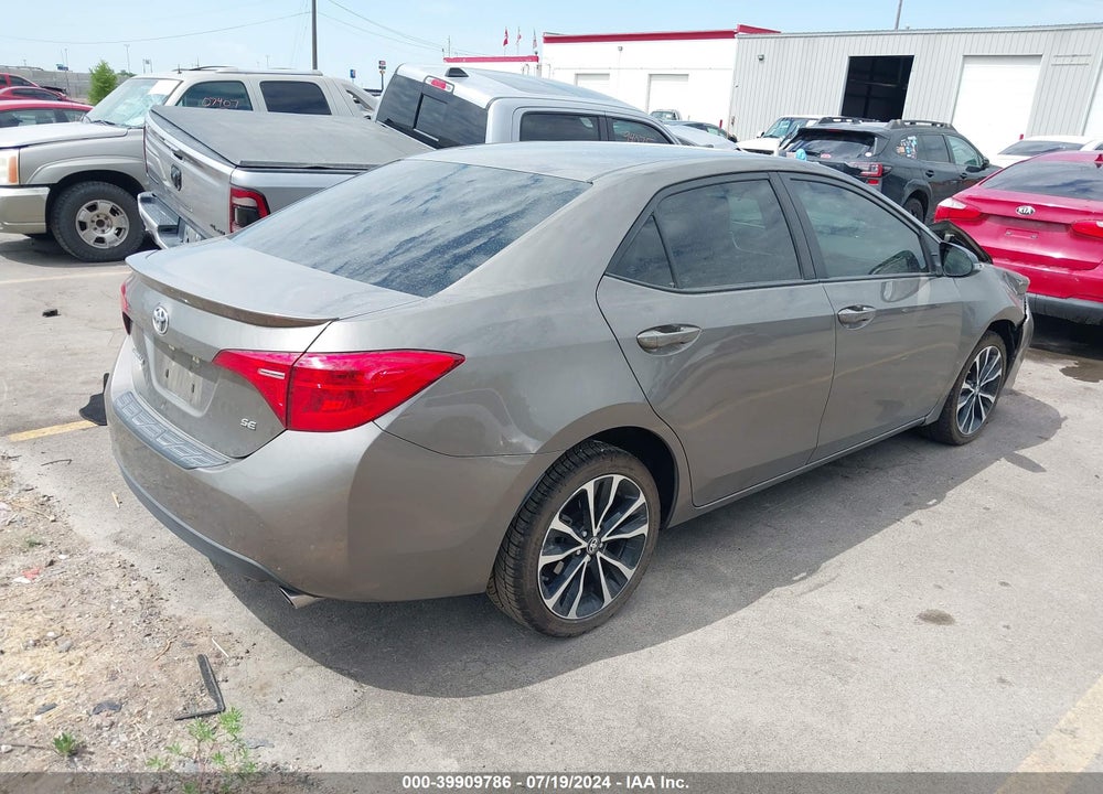 2018 TOYOTA COROLLA SE VIN: 5YFBURHE2JP780947