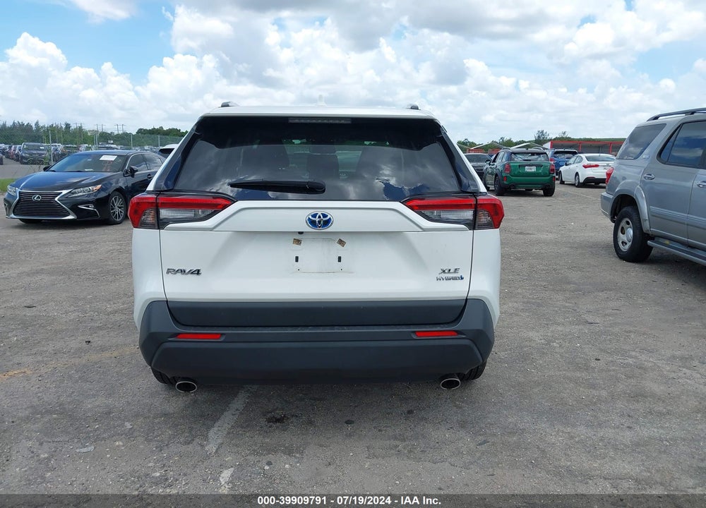 2021 TOYOTA RAV4 HYBRID XLE VIN: JTMR6RFV0MD016811