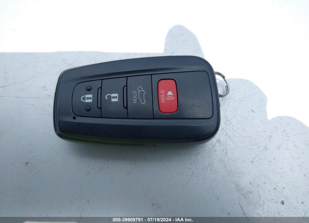2021 TOYOTA RAV4 HYBRID XLE VIN: JTMR6RFV0MD016811