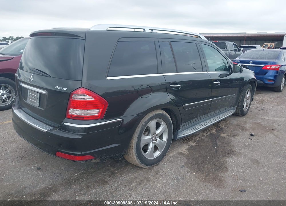 2011 MERCEDES-BENZ GL 450 4MATIC VIN: 4JGBF7BE0BA719203