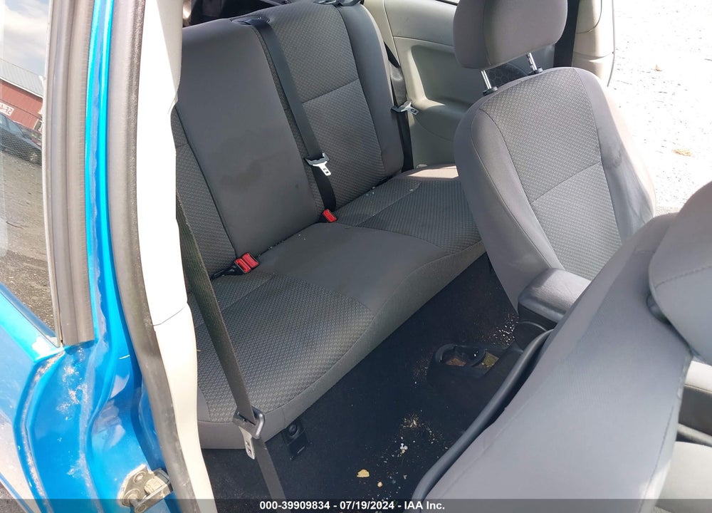 2007 FORD FOCUS S/SE/SES VIN: 1FAFP31N37W241646