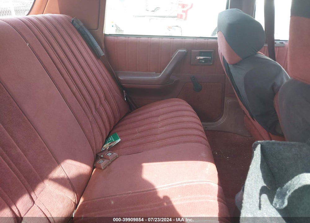 1992 OLDSMOBILE CUTLASS CIERA S VIN: 1G3AL54N7N6375001