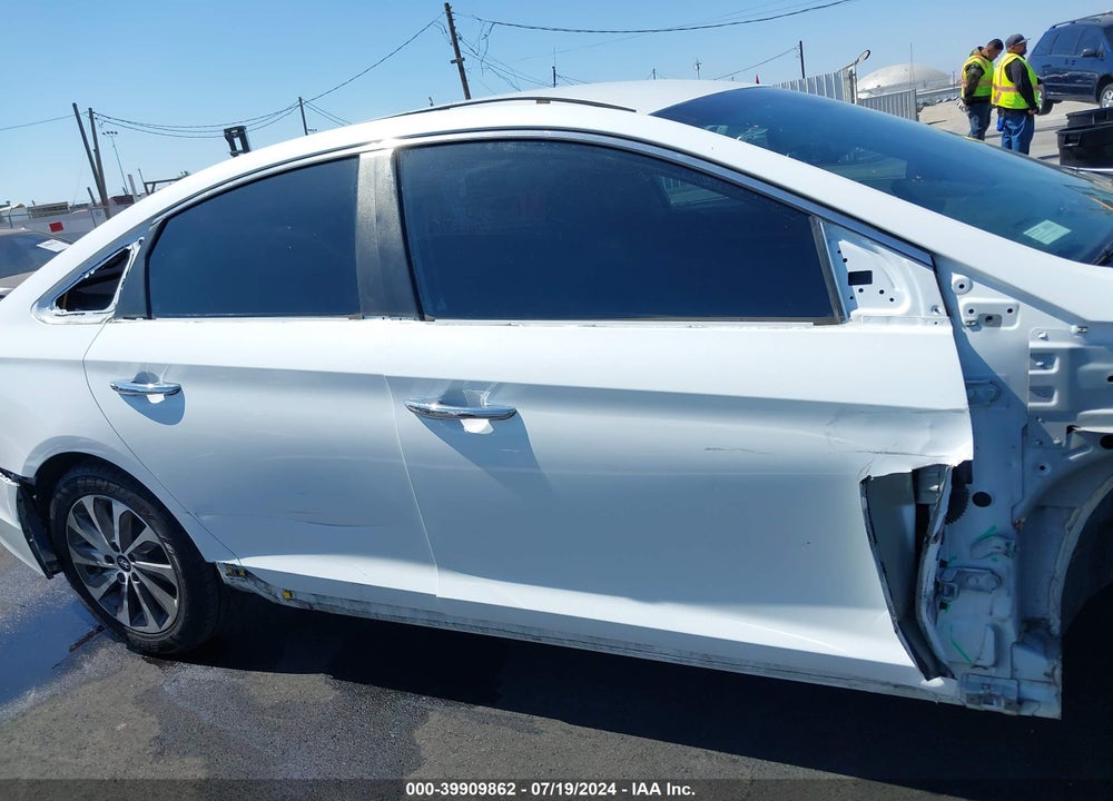 2015 HYUNDAI SONATA SPORT VIN: 5NPE34AF4FH115770