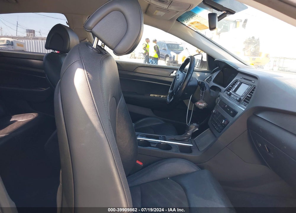 2015 HYUNDAI SONATA SPORT VIN: 5NPE34AF4FH115770