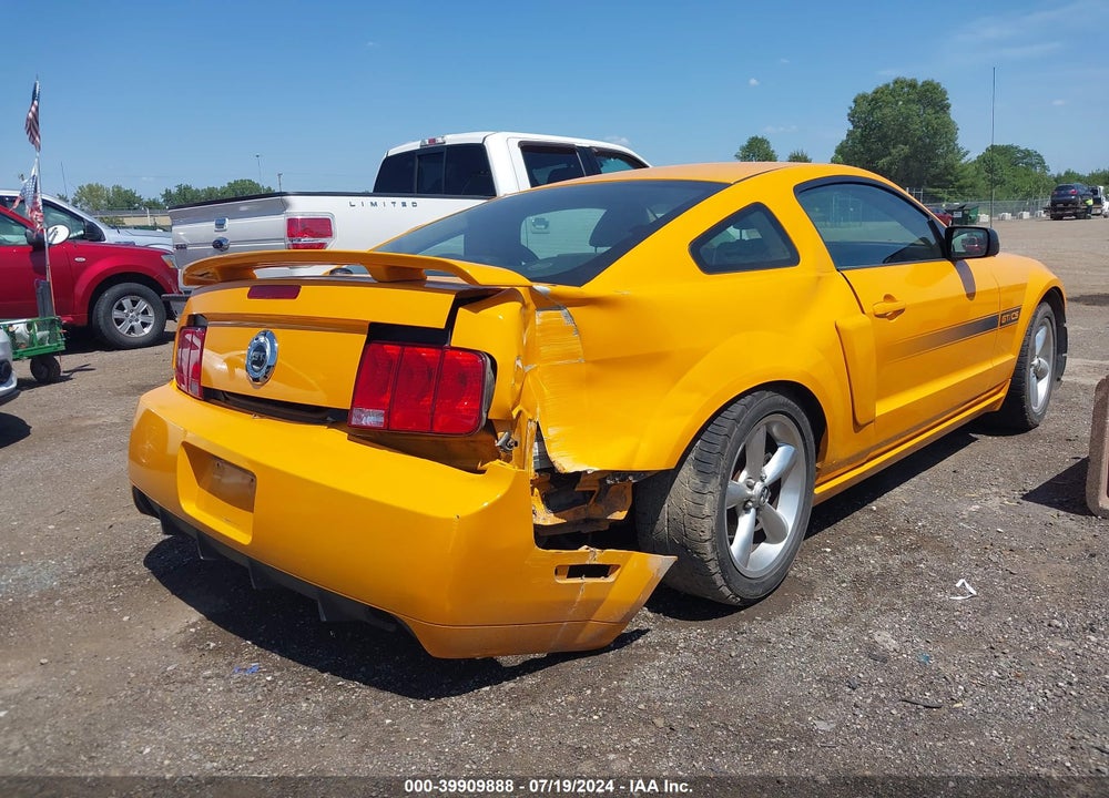 2008 FORD MUSTANG GT DELUXE/GT PREMIUM VIN: 1ZVHT82H185128075