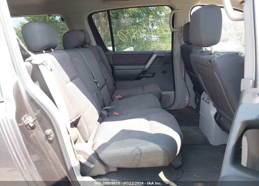 2004 NISSAN PATHFINDER ARMADA SE VIN: 5N1AA08B34N743005