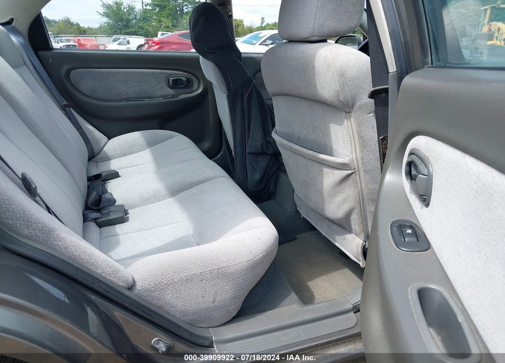 2003 KIA SPECTRA LS VIN: KNAFB121535214146