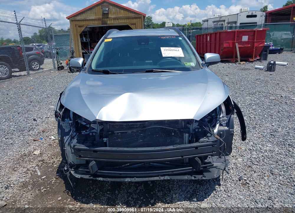 2022 TOYOTA COROLLA CROSS XLE VIN: 7MUDAABG9NV038562