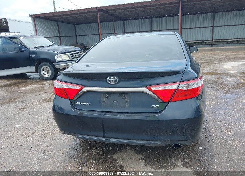 2016 TOYOTA CAMRY SE VIN: 4T1BF1FK4GU524627