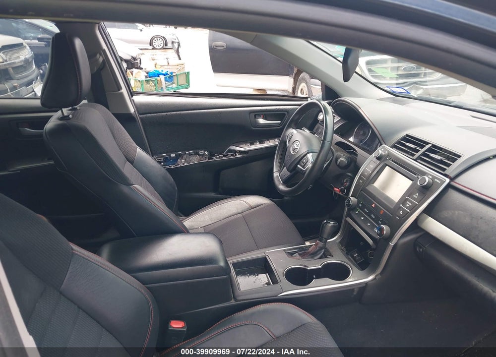 2016 TOYOTA CAMRY SE VIN: 4T1BF1FK4GU524627