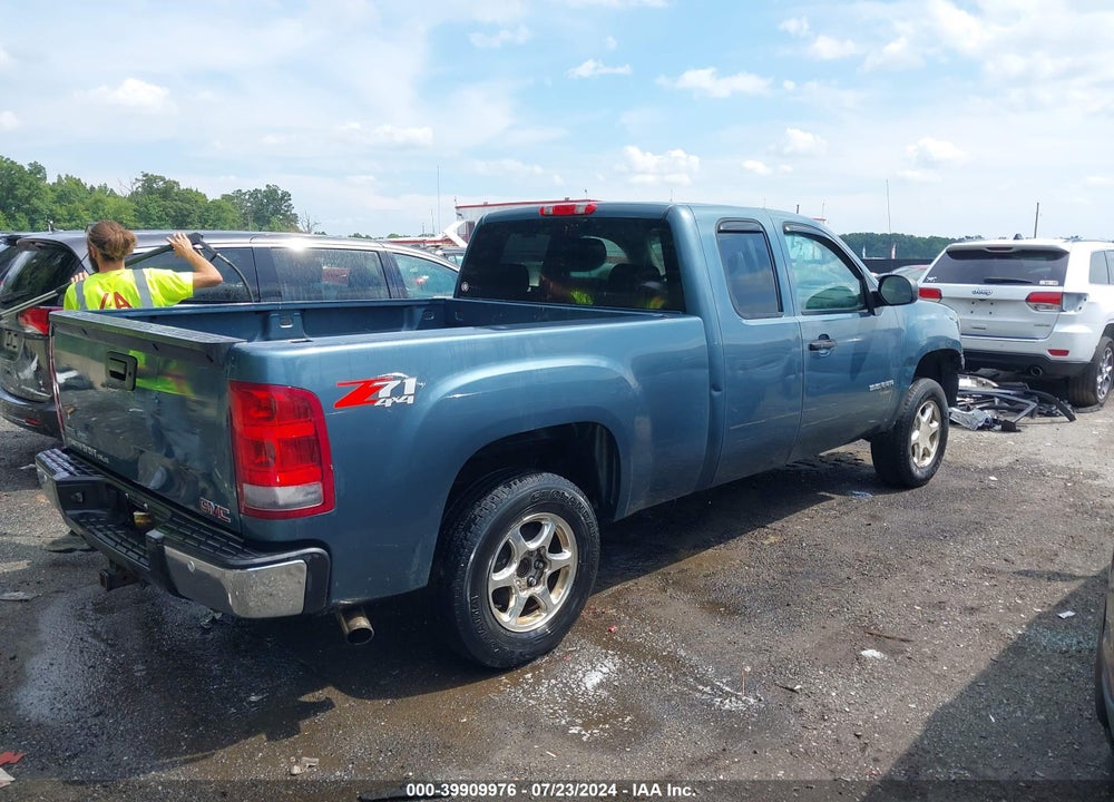 2011 GMC SIERRA 1500 SLE VIN: 1GTR2VE35BZ322357