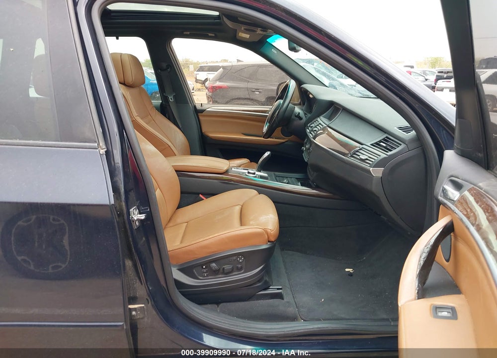 2009 BMW X5 XDRIVE48I VIN: 5UXFE83519L309844